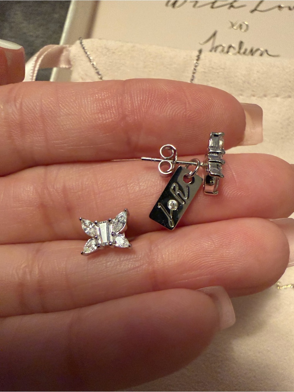 ✨ Jaclyn Roxanne Butterfly Jewelry Set ✨ - Picture 4 of 8